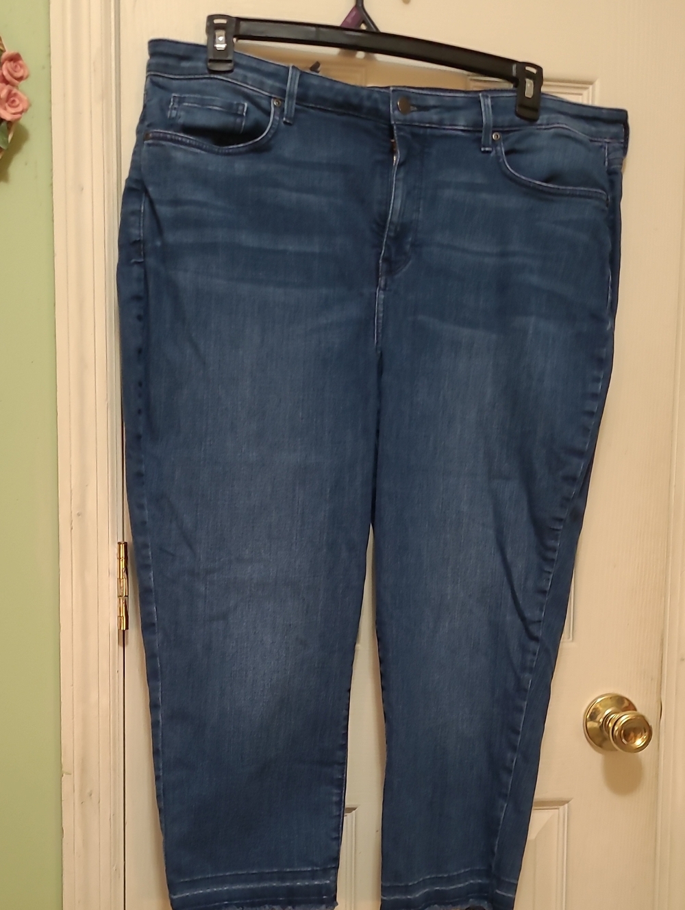 NYDJ Women's Medium Blue Cropped Stretch Jeans